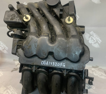 06a133205g Впускний колектор AUDI A3 8L 1.6B