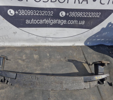 Підсилювач бампера переднього VW Golf V 03-08 1K0807109C