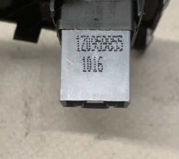 Кнопка склопідіймача задня ліва Skoda A5 1z0959855