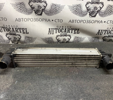 Радіатор інтеркулера chevrolet captiva 2.0 d 96629070