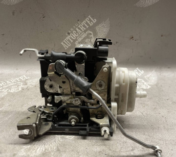 Замок передніх правих дверей AUDI A3 (8L1) 8l1837016a