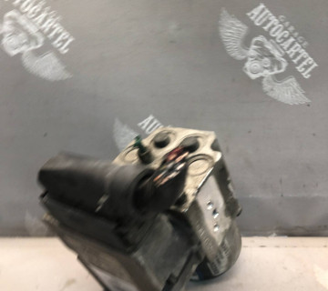 Блок керування ABS Renault Trafic 82005111462203