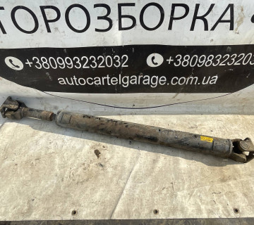 Карданний вал задній Kia Sorento 2.5 crdi 491003e300