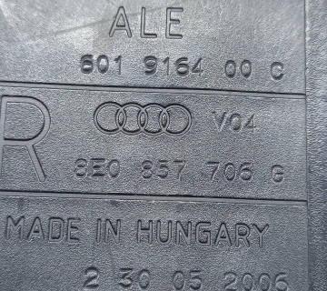 Ремінь безпеки передній правий з піропатроном Audi A4 [B7] 2005-2007 2007 v66 8E0857706G