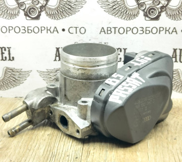 Дросельна заслонка Volkswagen Passat B5 1.6i 06B133062D