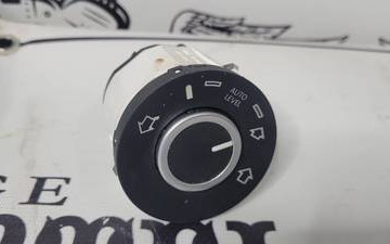 7L6927135C Кнопка багатофункціональна Volkswagen Touareg I 2002-2010 р.в.