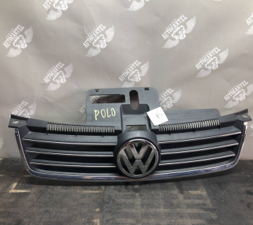 Решітка радіатора -05 VW Polo 2001-2009 6Q0853651C 21482892