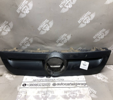 6q0853653j Решітка радіатора Volkswagen polo