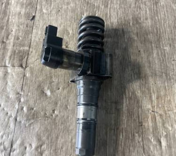 Форсунка VAG (BVA, BRD, BMN, BUY, BMR, BUZ) 2.0 TDi 03G130073T
