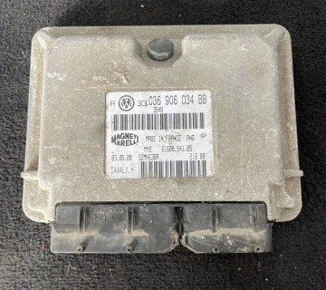 036906034 блок управління двигуном SKODA FABIA 1.4 036906034KE