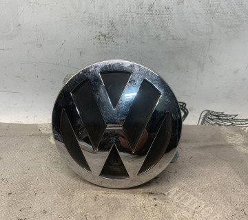 Ручка емблема кришки багажника задньої Vw Phaeton 3d5827601a