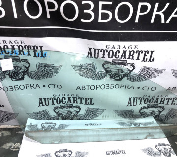 21804021 скло переднє прав Volkswagen Golf 5 універсал