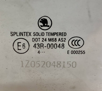 Скло дверей заднє ліве Skoda Octavia A5 універсал,43r -00048, 21806667