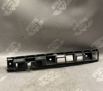 Кронштейн кріплення заднього бампера правий Skoda Superb 2 3t5807864ba