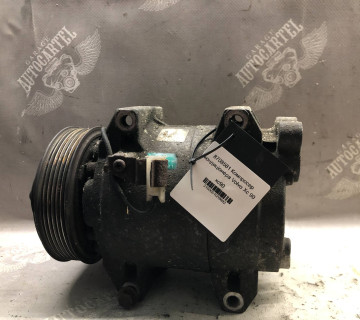 8708581 Компросер кондиціонера Volvo Xc 90