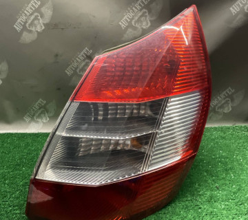 Ліхтар задній правий Renault Grand Scenic 8200493375g 21111259