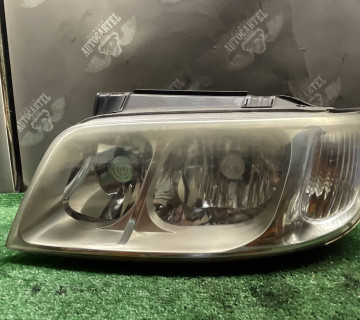 Фара передня ліва Hyundai Matrix 21121579