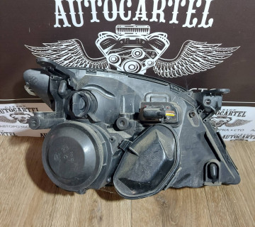 Фара ліва галоген Opel Vectra C Hella 15588701