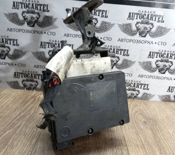 Блок управління ABS ESP Mercedes C-CLASS W203 A2095451532