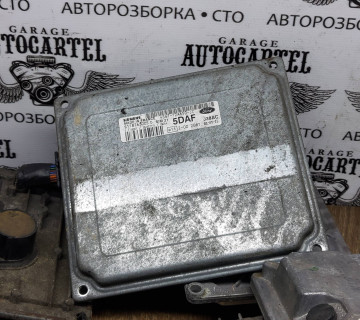 Блок керування двигуном Ford Fiesta MK6 1.3 4S6112A650JC