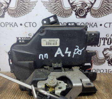 8e0839016c замок передньоі правоі двері Audi a4 b6