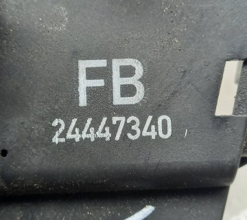 Замок передньої двері, лівої Opel Vectra C, Signum 24447340