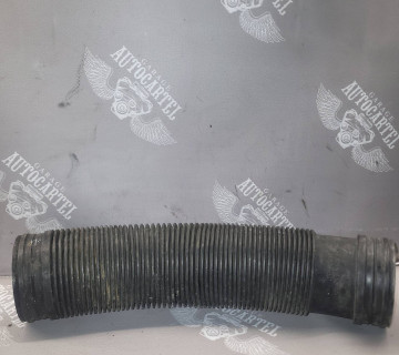 Патрубок повітряного фільтра 1J0129684J VW Гольф 4