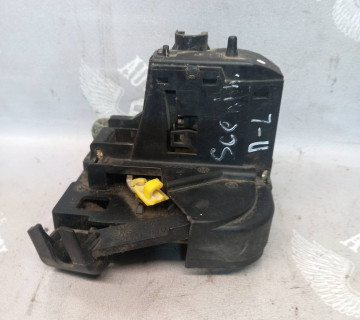 Замок дверки передньої лівої RENAULT SCENIC 1 7700434604