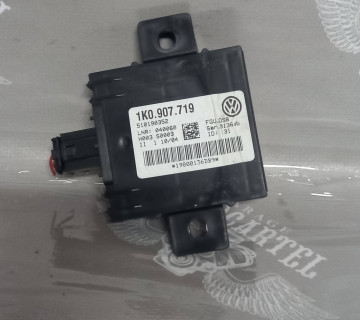 Блок керування протиугінною системою VW Caddy III 1k0907719