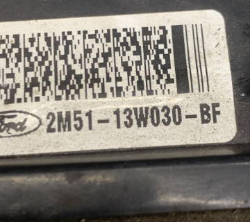 2m51-13w030-bf Передня ліва фара Ford Focus 1998-2005