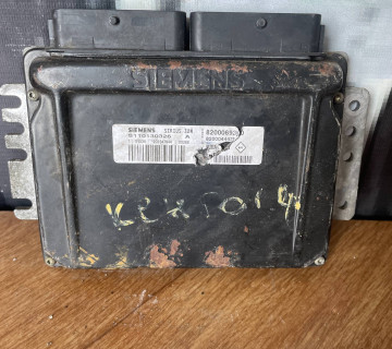 Електронний блок керування двигуном (ЕБУ/ECU) S110130326 Renault/РеНО KANGOO