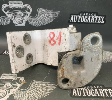 Петля дверки Mercedes W638 1996-2003 vito 2100000620128