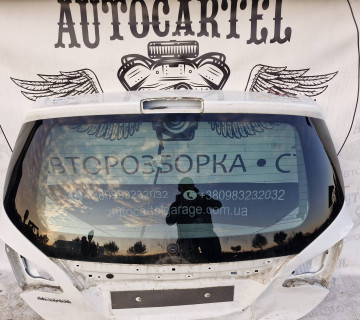 Задня ляда кришки багажника Opel Meriva 2015 р 21621468
