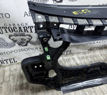 4f0805594 Панель передня телевізор audi a6 c6 2.4