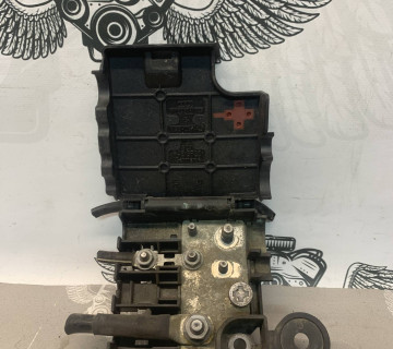 Клема плюсова audi a4 b8 3.0 tdi 8k0937517a