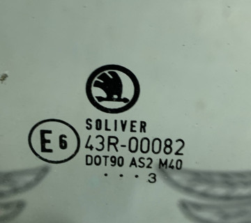 Скло передніх правих дверей Skoda Superb 1 3U0845202, 43r-00082