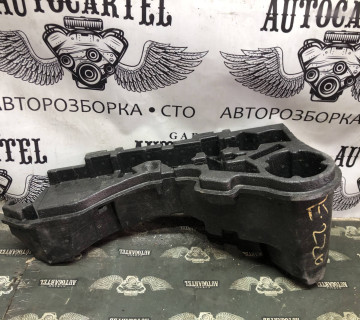 a2128991114 вкладиш під домкрат Mercedes W212 E class