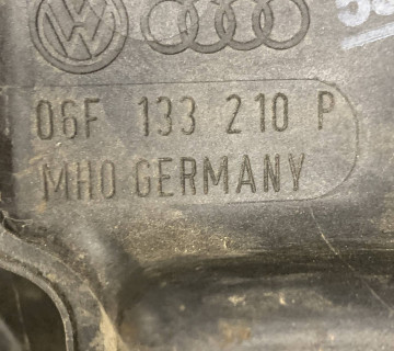 Впускний колектор VOLKSWAGEN PASSAT B6 2.0 FSI 06f133210p