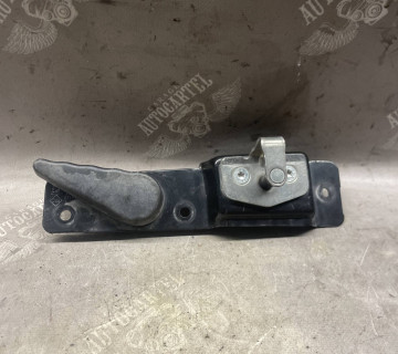 Ручка дверей внутрішня задня права RENAULT TRAFIC 8200323112-l