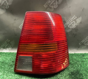 Ліхтар задній правий Volkswagen Golf 4 унів 1j9945075p