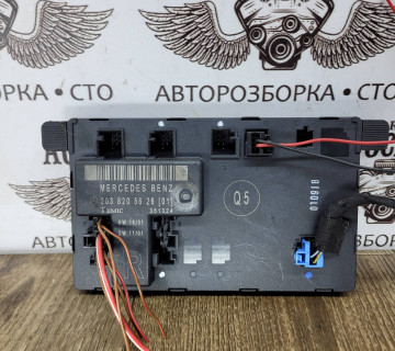 Блок управління передньої правої дверки Mercedes-Benz C-Class W203 2038205626