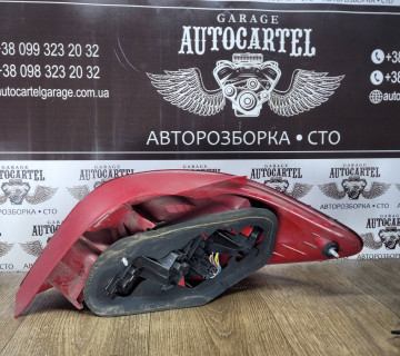 Ліхтар задній лівий 9655767680 для Peugeot 307