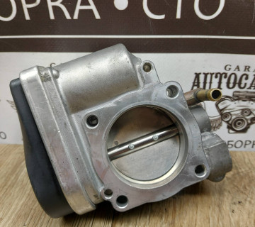 408238327005Z Дросельна заслонка Volkswagen Caddy III 2.0i