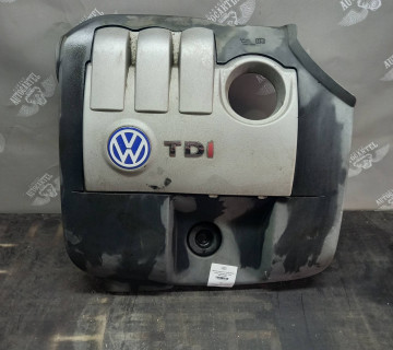 Кришка двигуна 1.4tdi Skoda Fabia Volkswagen Polo 045103925s