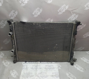 Радіатор охолодження двигуна RENAULT MEGANE 2 з 2002-/ SCENIC 2 2003-1.5D-2.0 7711368041