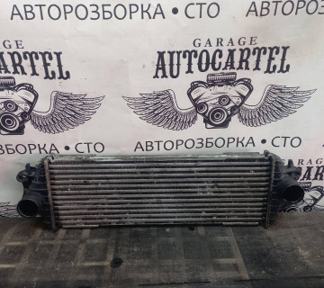 Радіатор інтеркулера Renault Trafic 2 Opel Vivaro 1.9DCi, 7700312903g