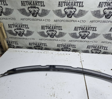 8e1819403a Декоративна накладка під лобове скло жабо Audi A4 B6 2001-2004