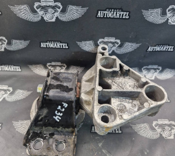 8200592642 подушка двигуна права Renault Megane 2