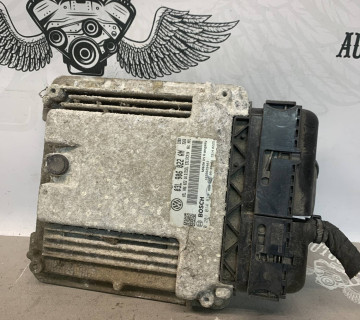 блок керування двигуна Skoda Superb 2.0 tdi 03l906022an
