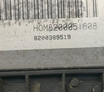 Блок керування двигуном Renault Trafic 1.9 dci 8200389519
